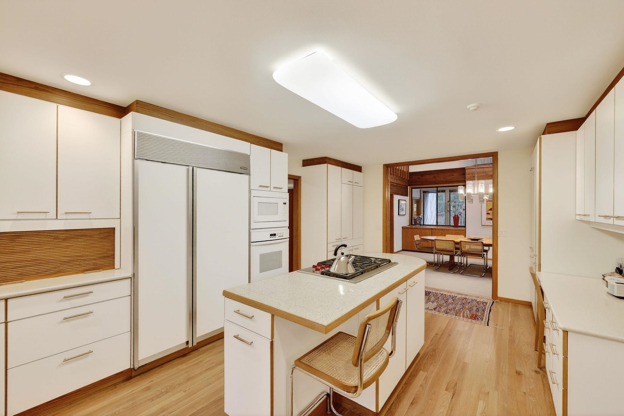 209 Saratoga Circle