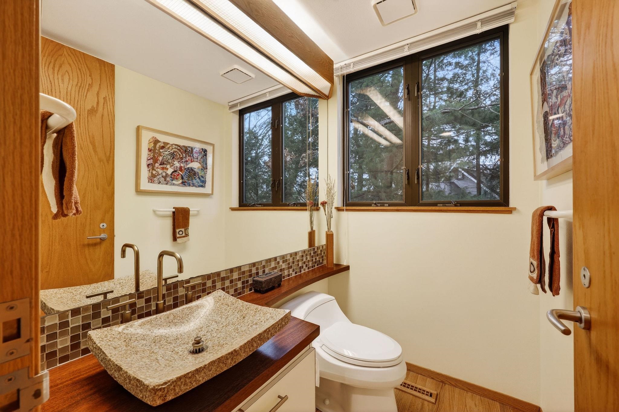 209 Saratoga Circle