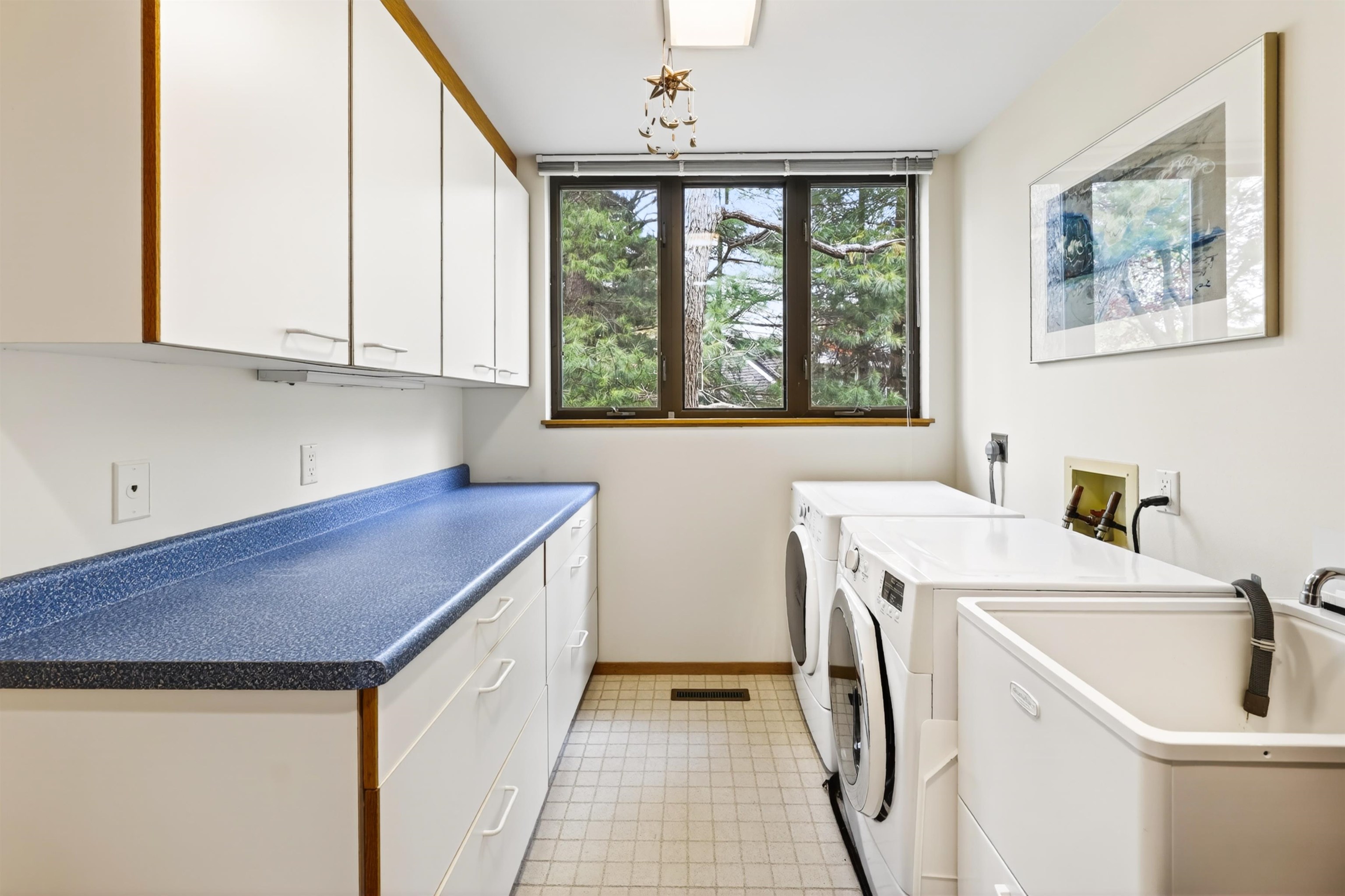 209 Saratoga Circle
