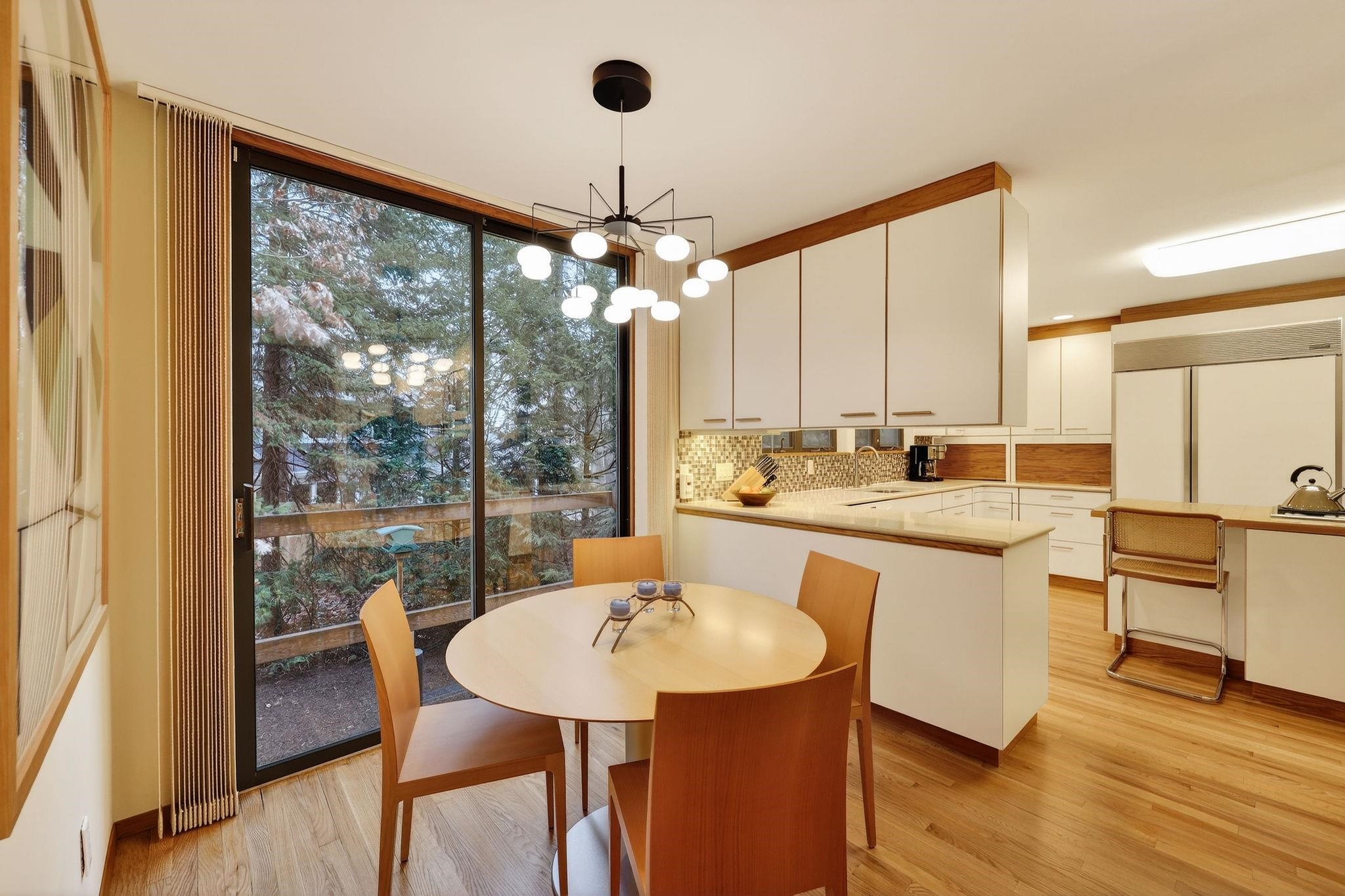 209 Saratoga Circle