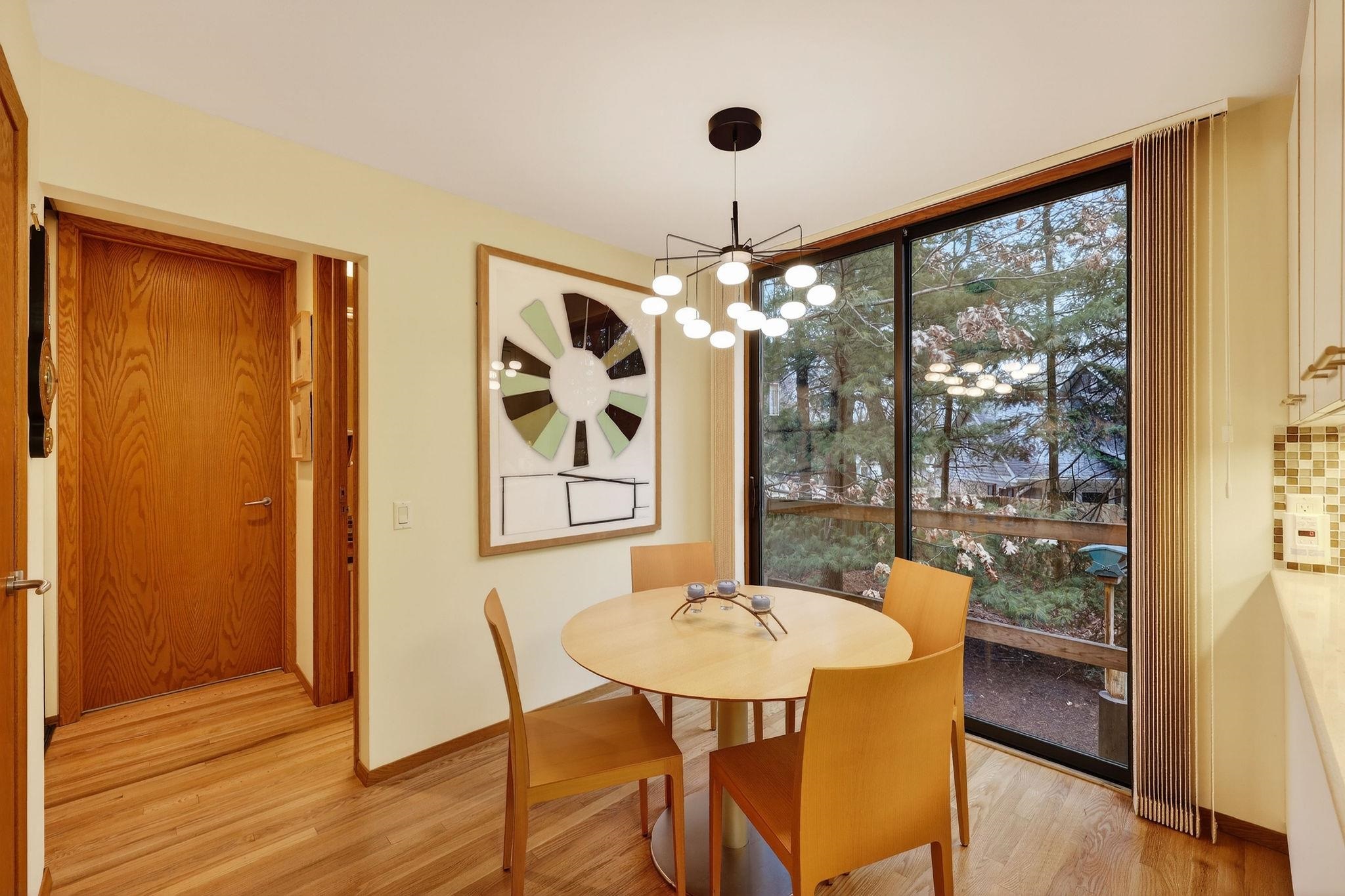 209 Saratoga Circle