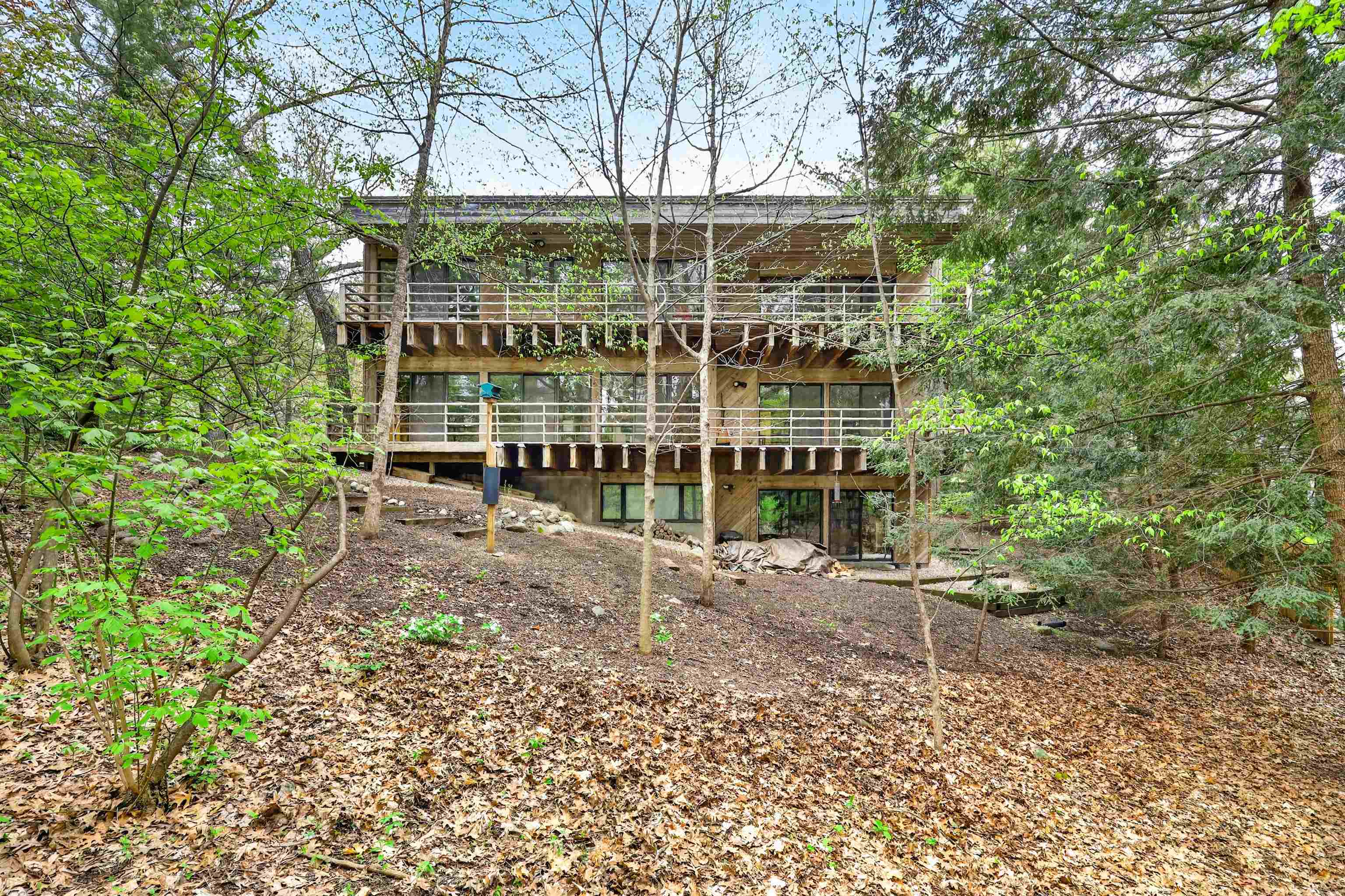 209 Saratoga Circle