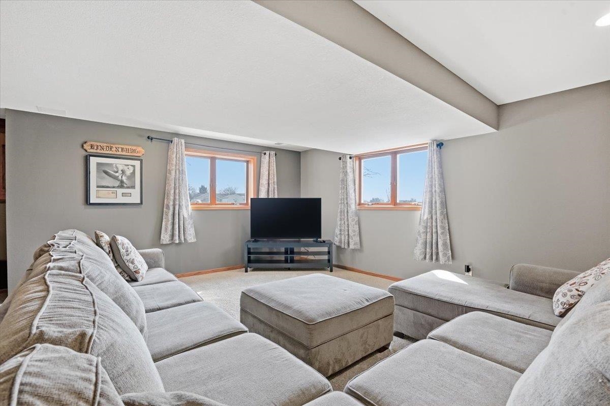 3034 Saddle Brooke Trail