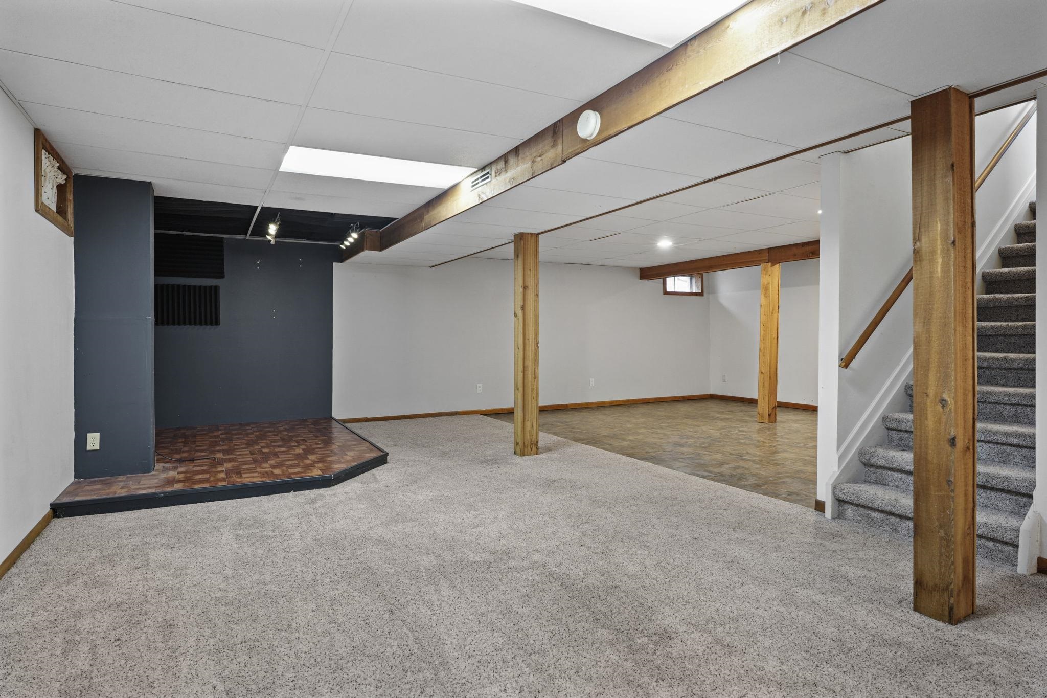 2313 Muir Field Road