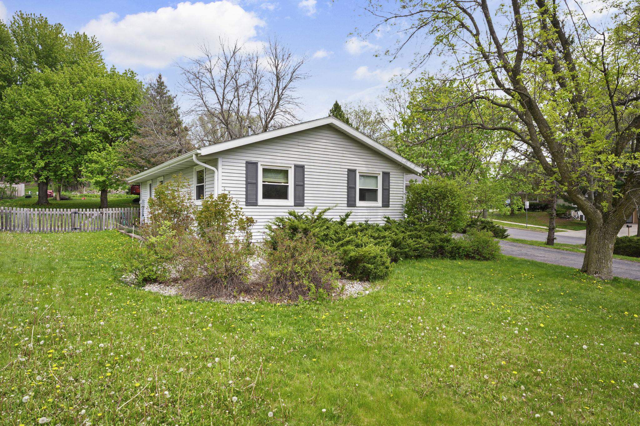 2313 Muir Field Road