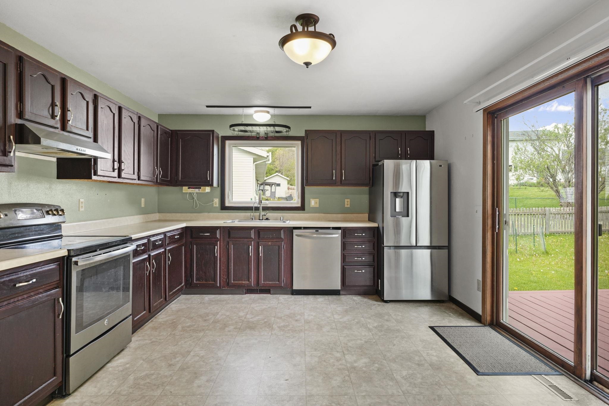 2313 Muir Field Road
