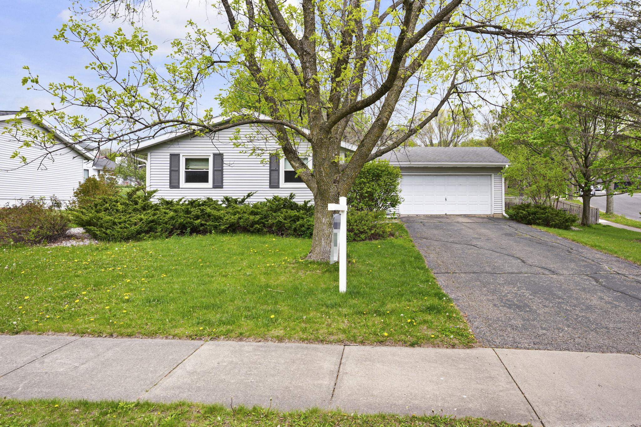 2313 Muir Field Road