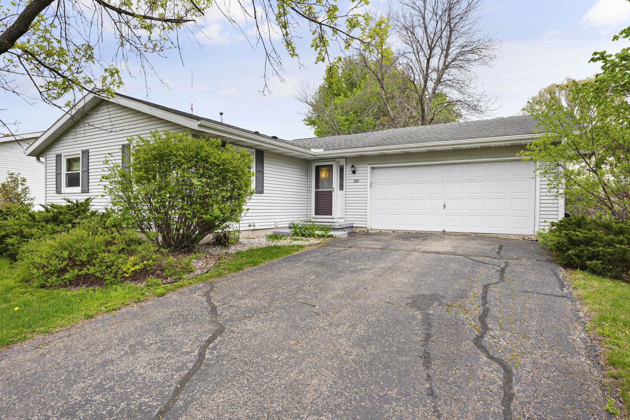 2313 Muir Field Road