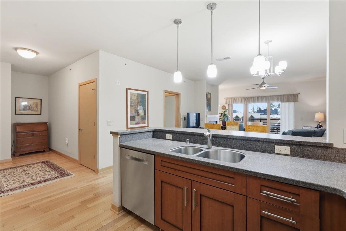 555 S Midvale Boulevard 216