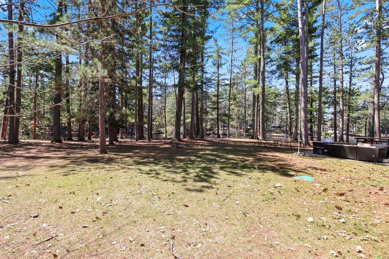 5810 & 5809 Stone Lake Rd N Road