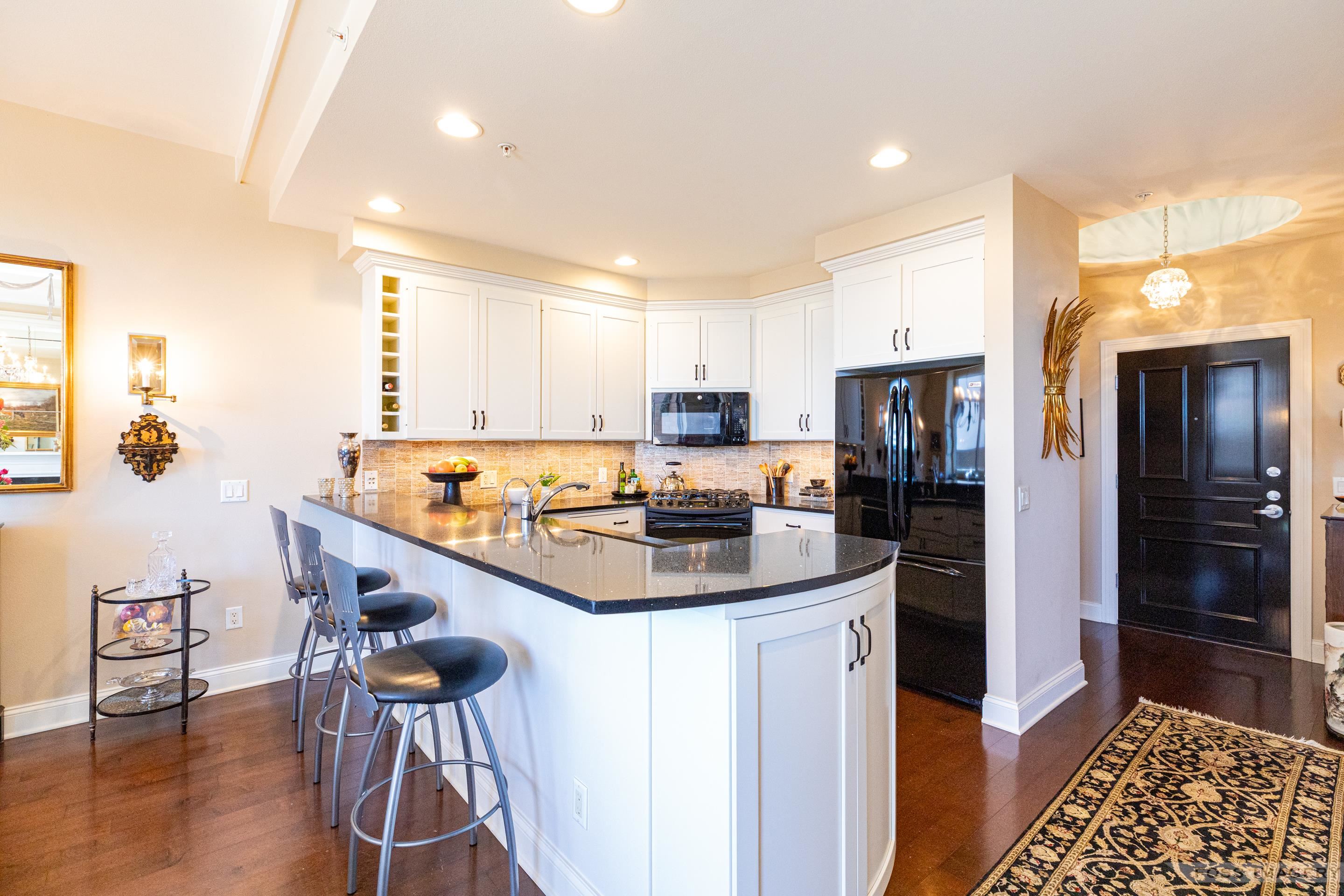 625 N Segoe Road 406