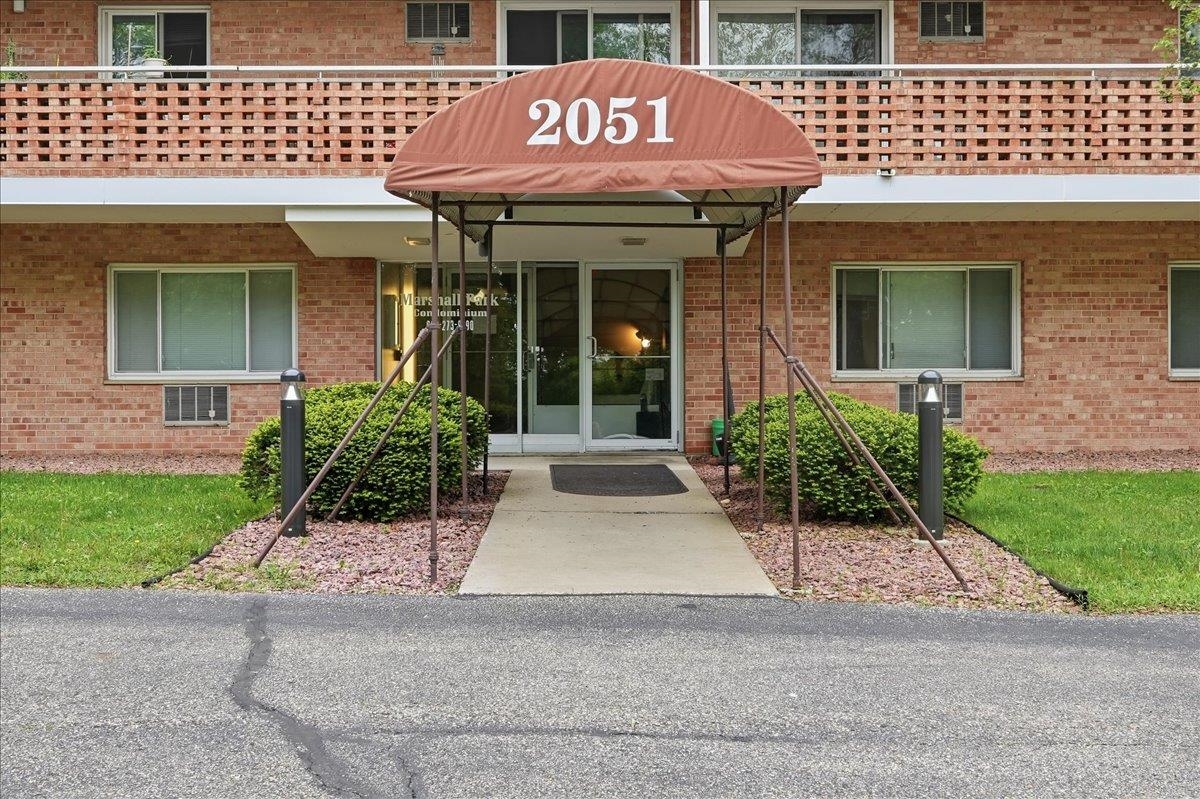 2051 Allen Boulevard 407
