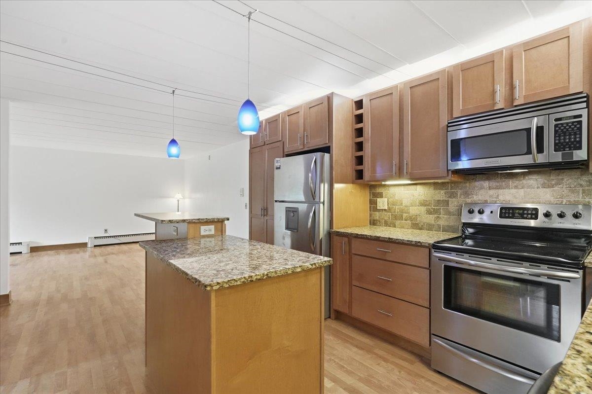2051 Allen Boulevard 407