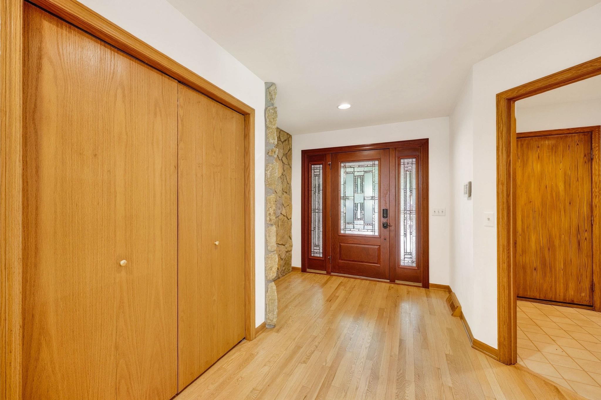 1 White Oaks Lane