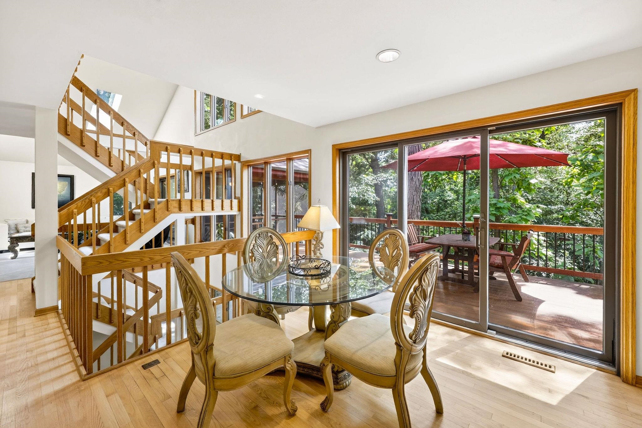 1 White Oaks Lane