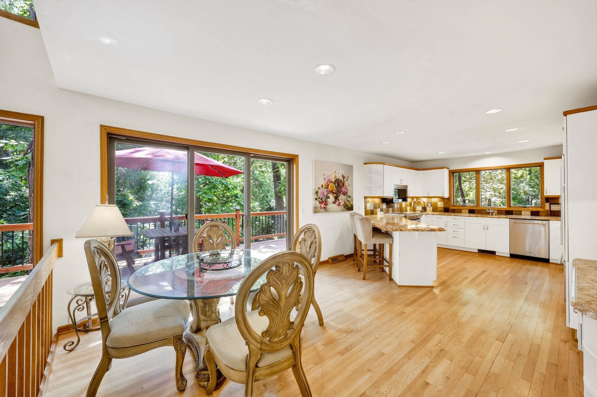 1 White Oaks Lane