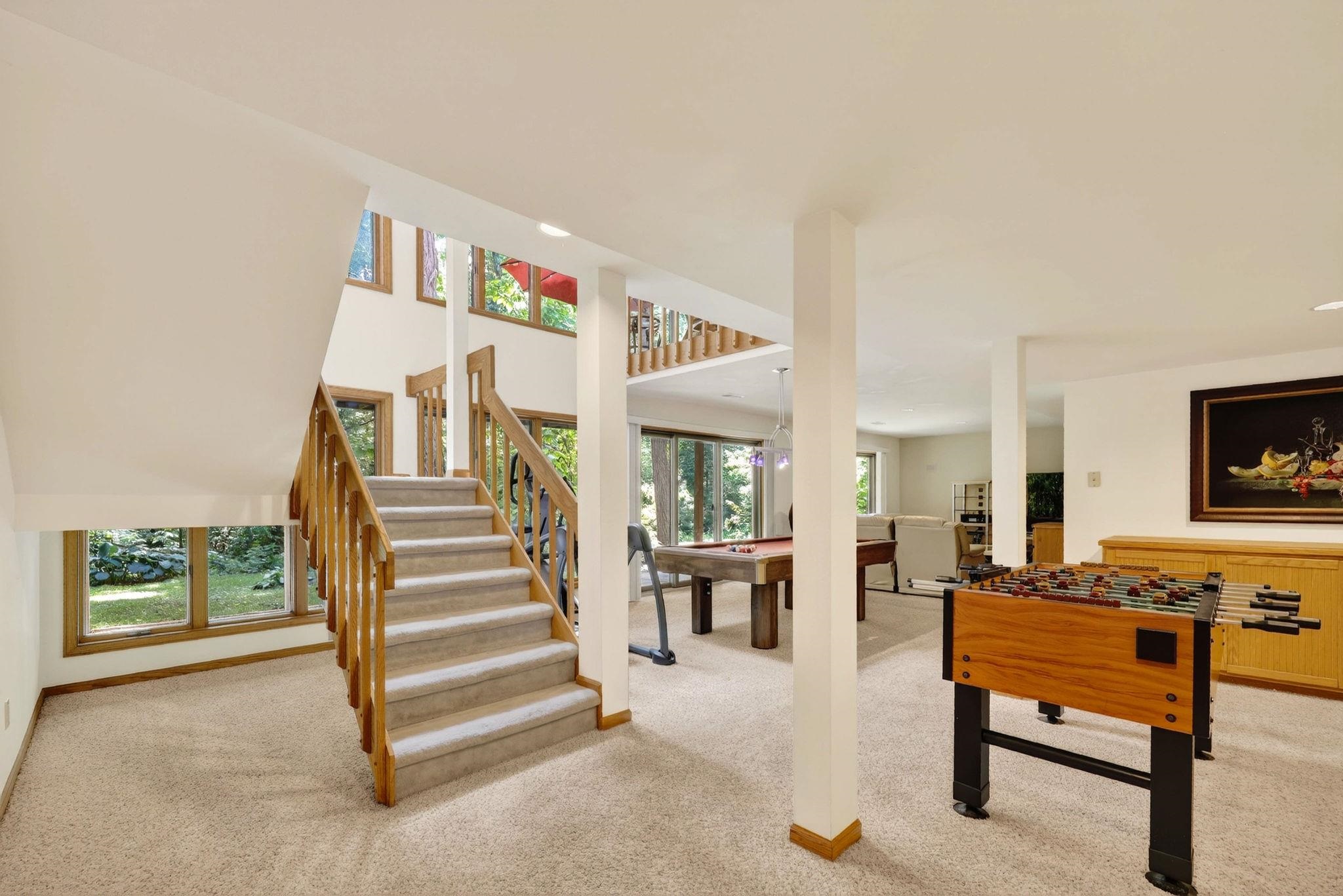 1 White Oaks Lane