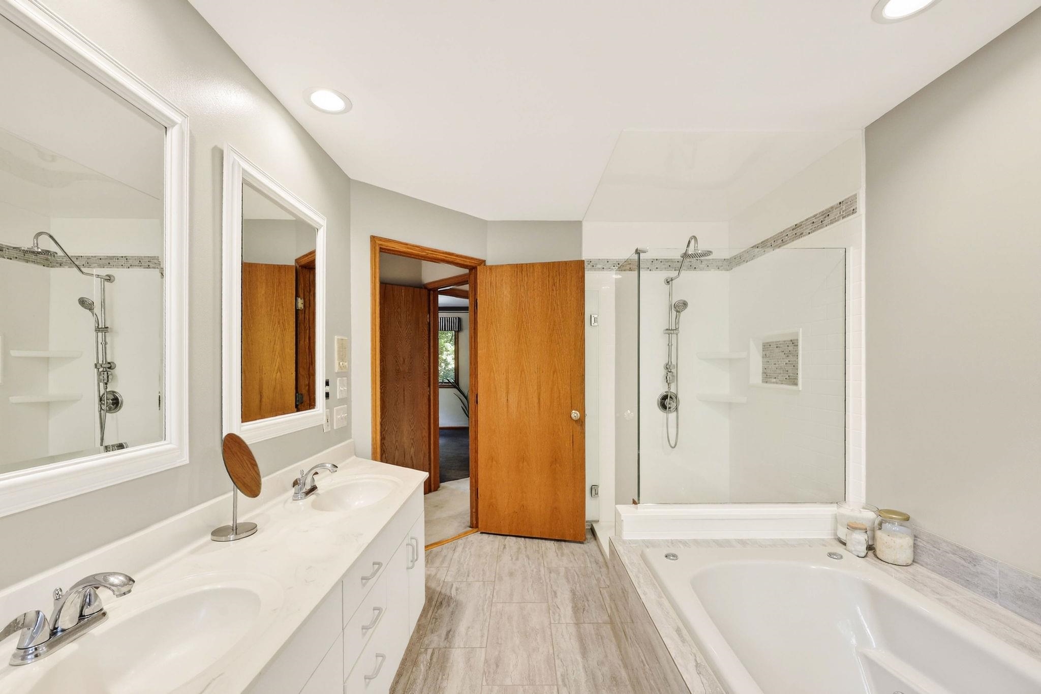 1 White Oaks Lane