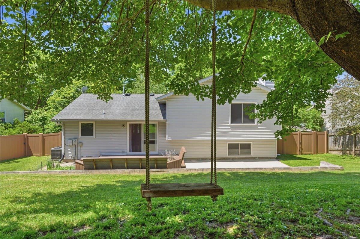 2813 Maple Grove Drive