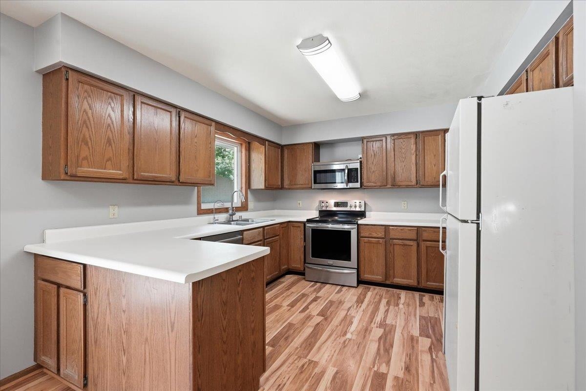 2813 Maple Grove Drive