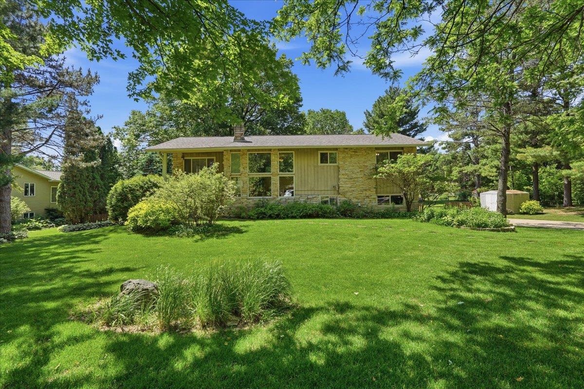 4938 Hickory Trail