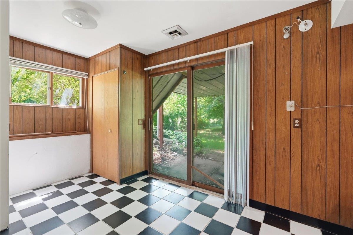 4938 Hickory Trail