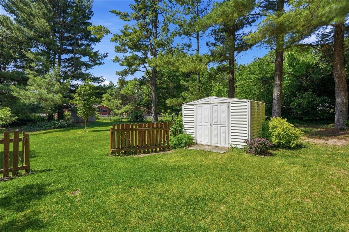 4938 Hickory Trail
