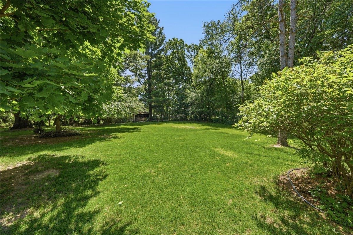 4938 Hickory Trail