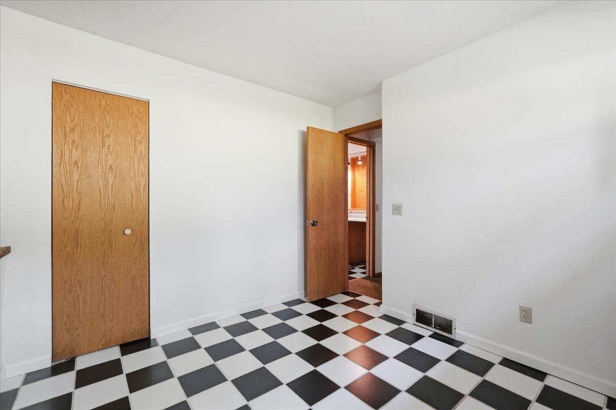 4938 Hickory Trail