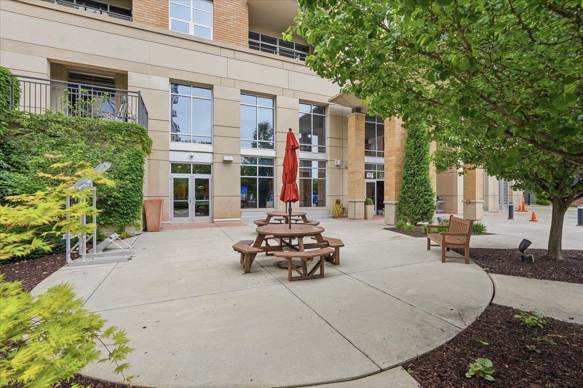 625 N Segoe Road 1100