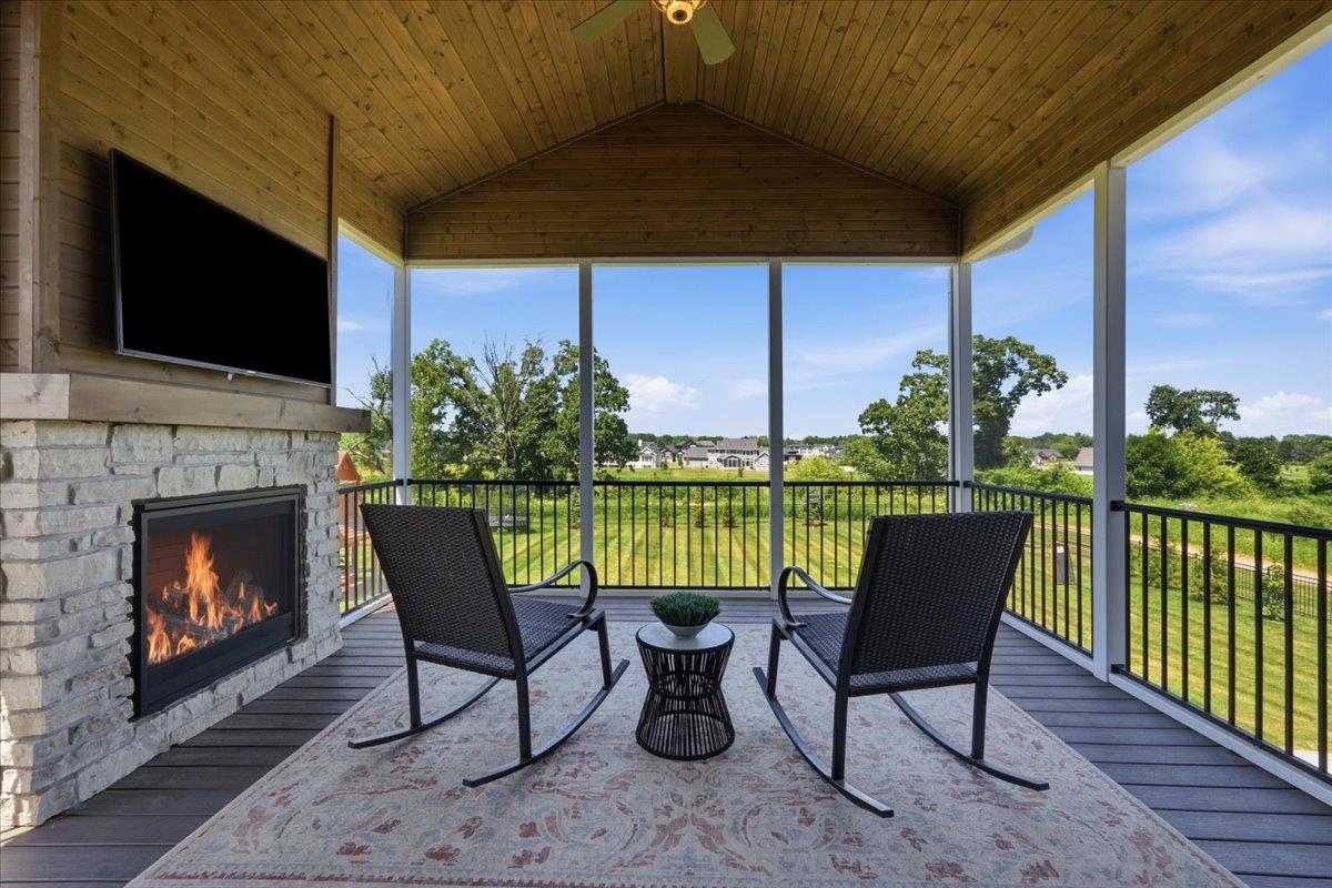 7616 Tumbledown Trail