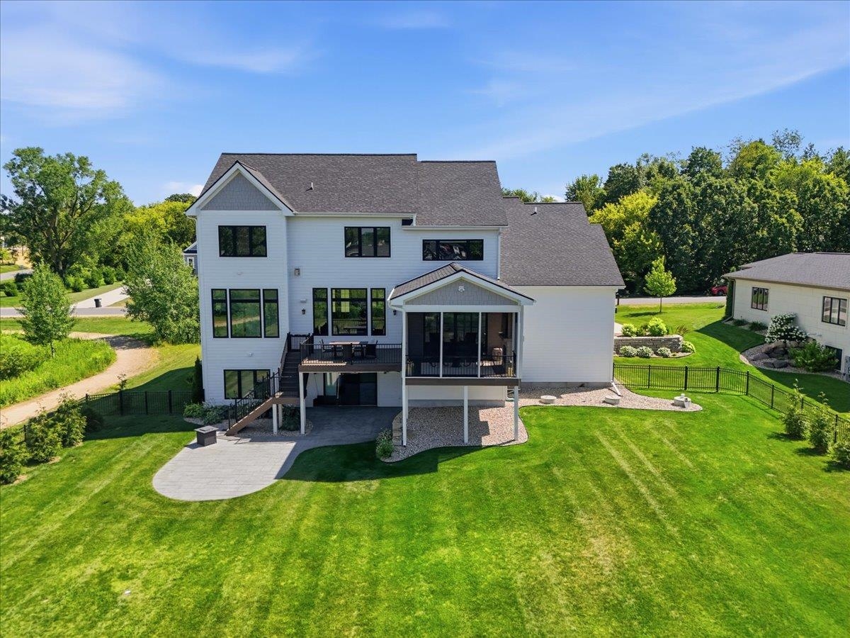 7616 Tumbledown Trail