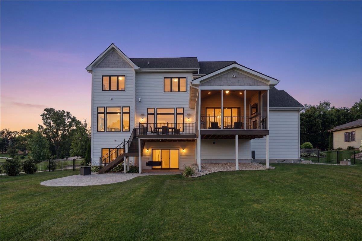 7616 Tumbledown Trail