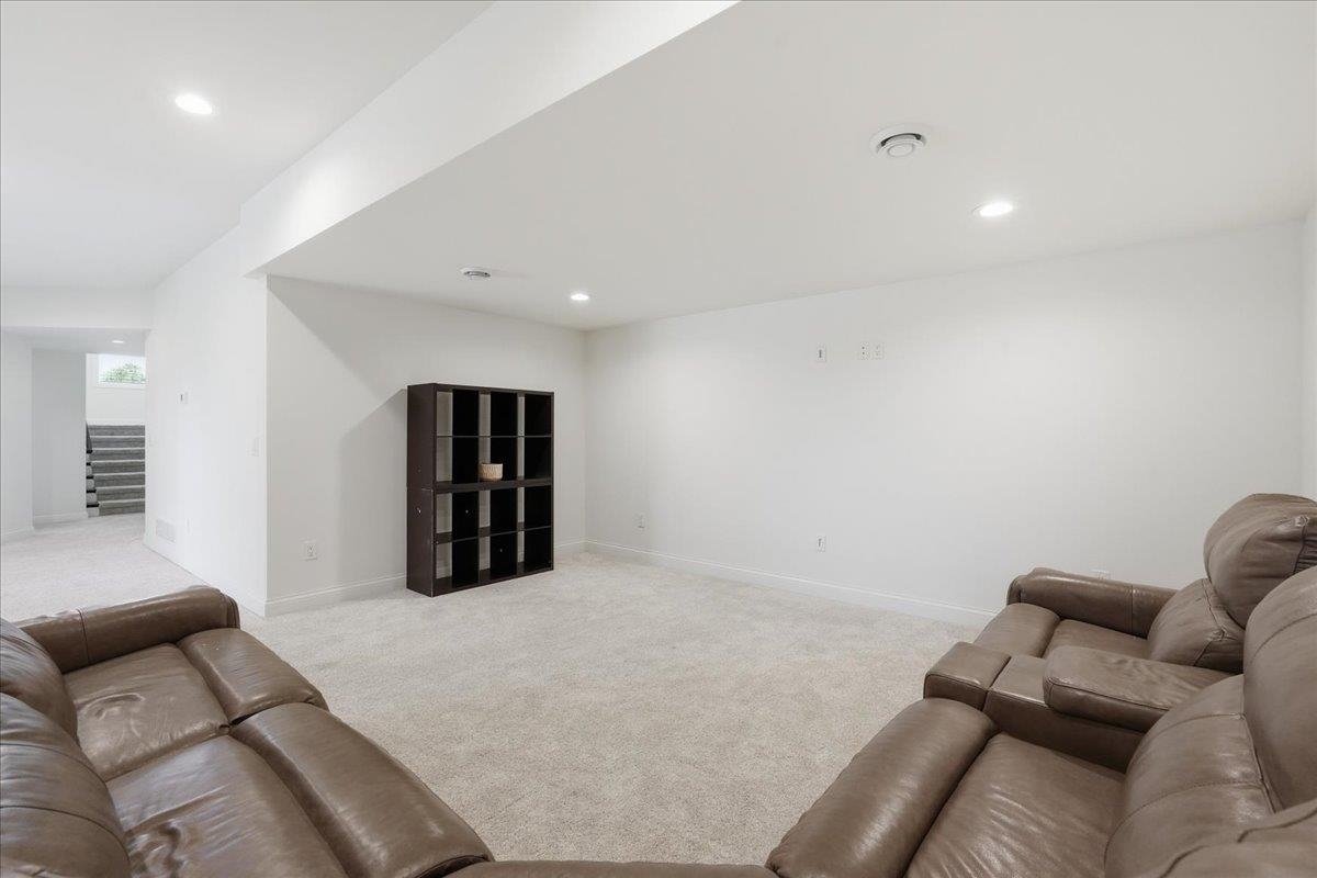 7616 Tumbledown Trail