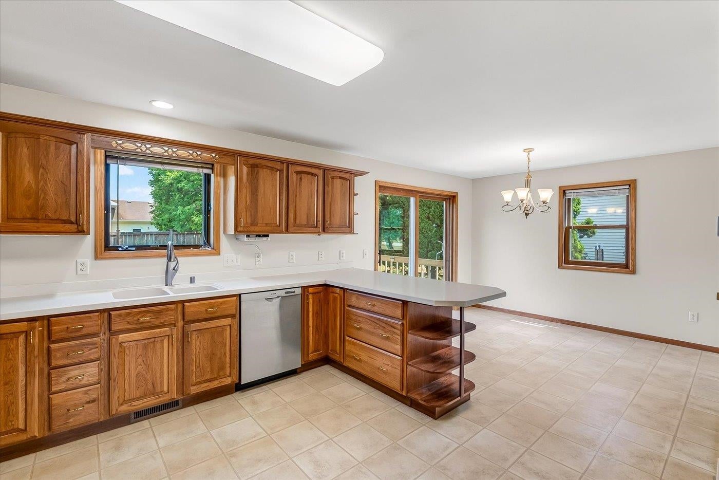 617 Windward Way