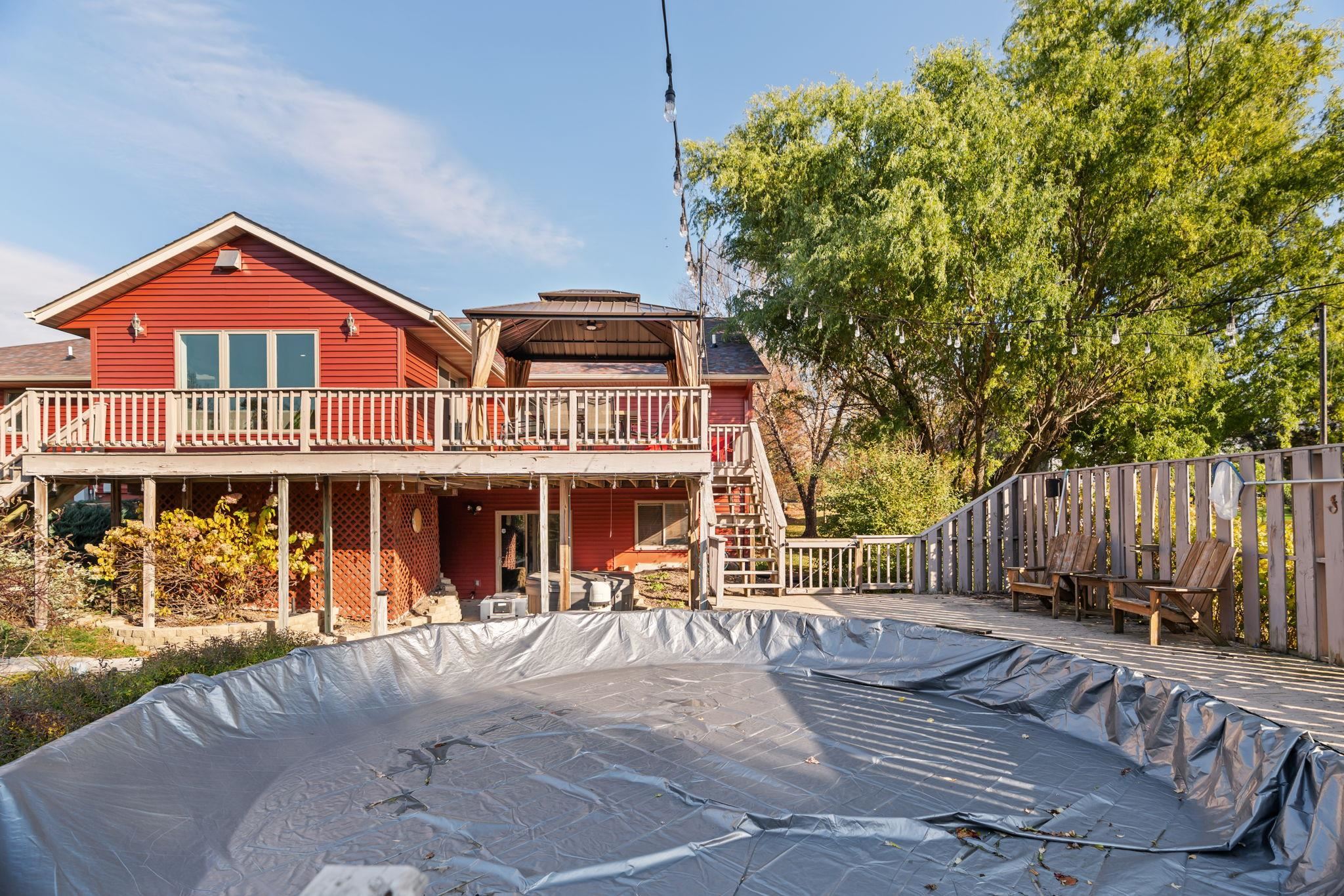 8109 N Robert Drive