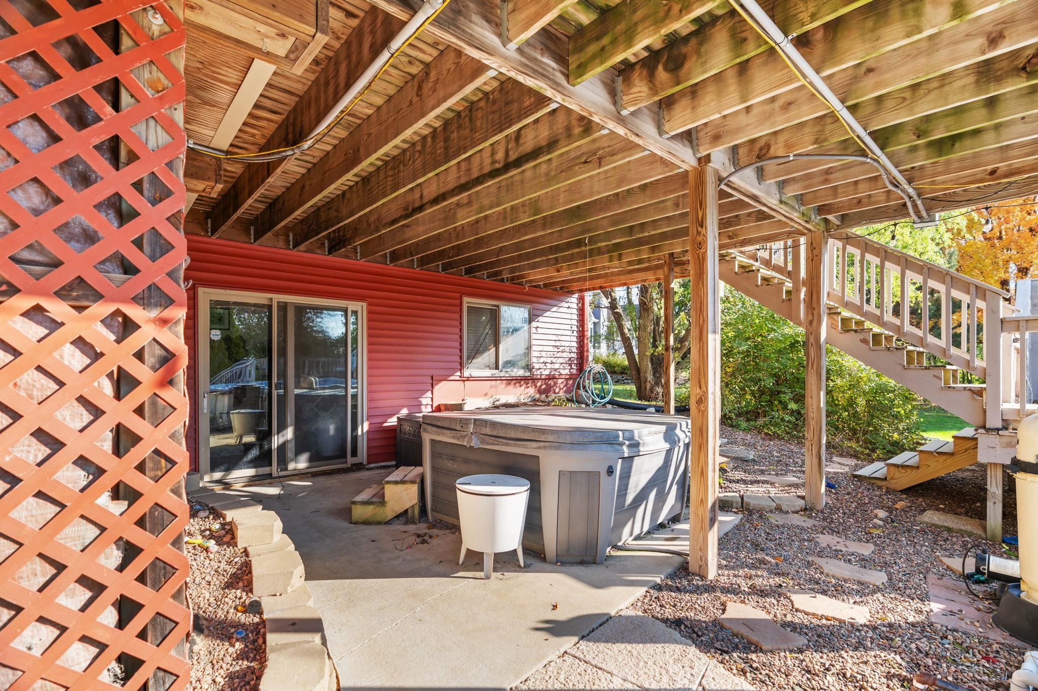 8109 N Robert Drive