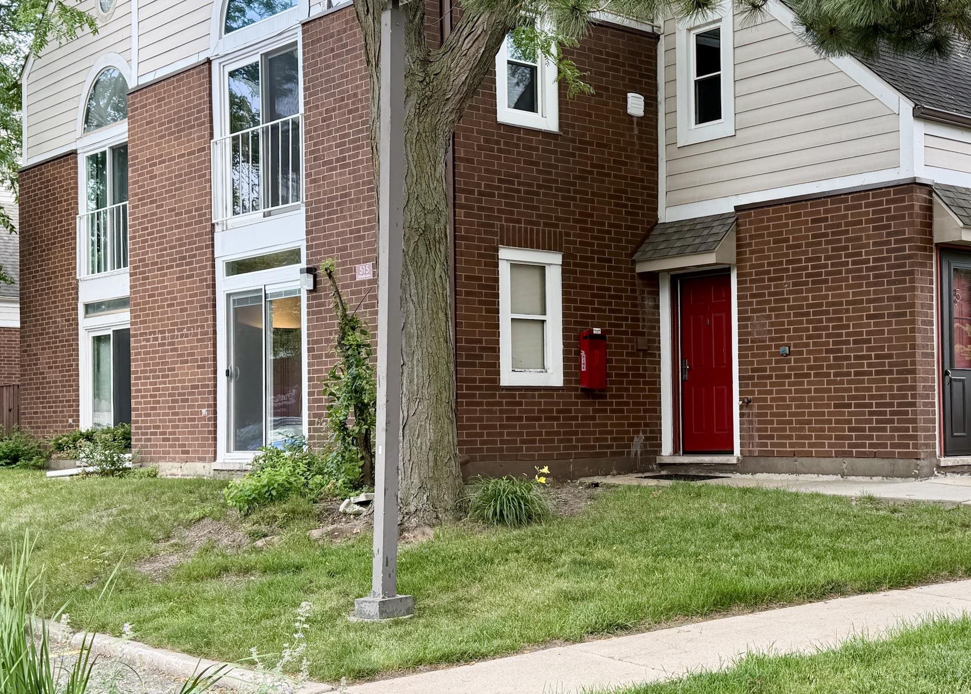 515 D'Onofrio Drive 1