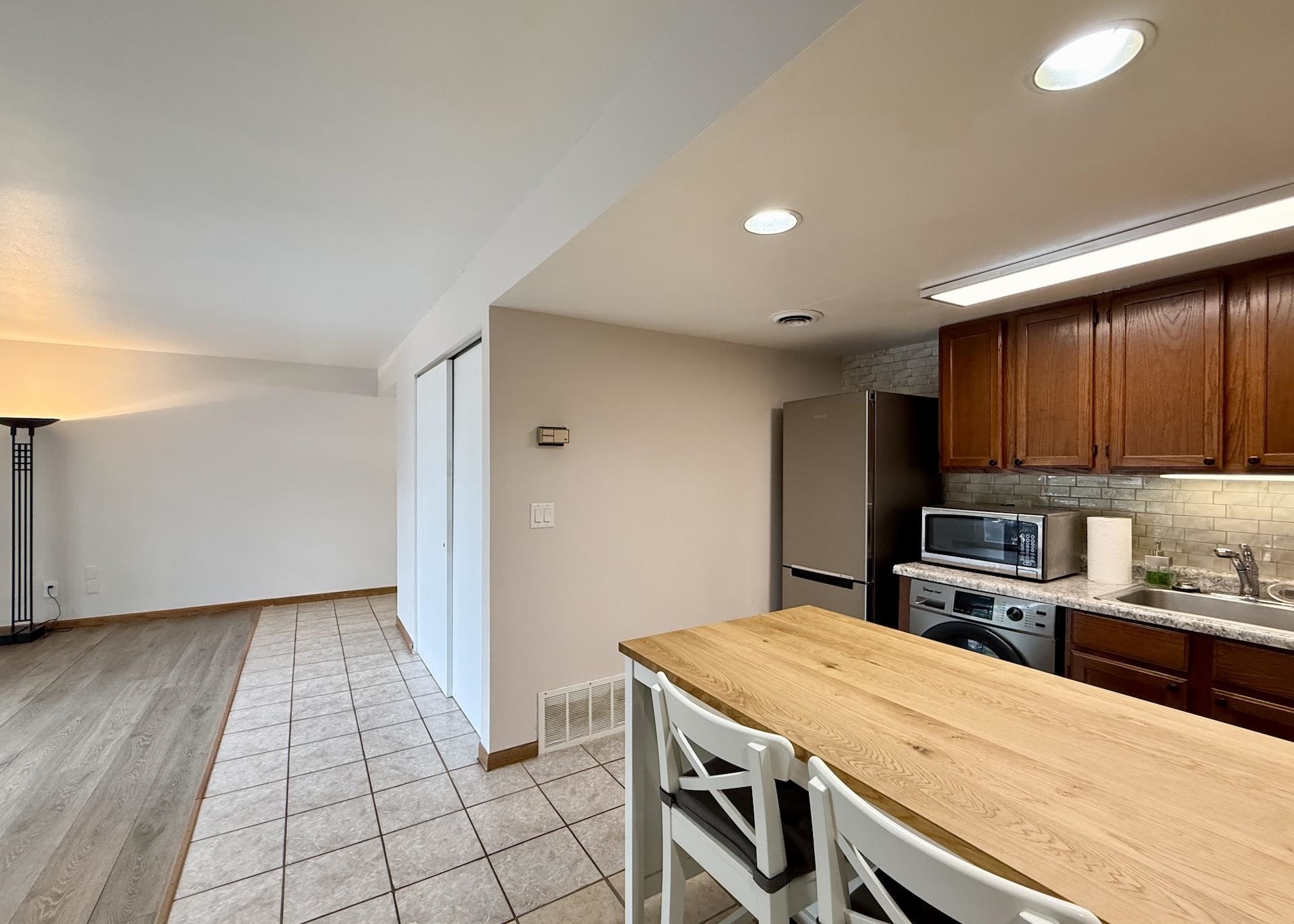 515 D'Onofrio Drive 1