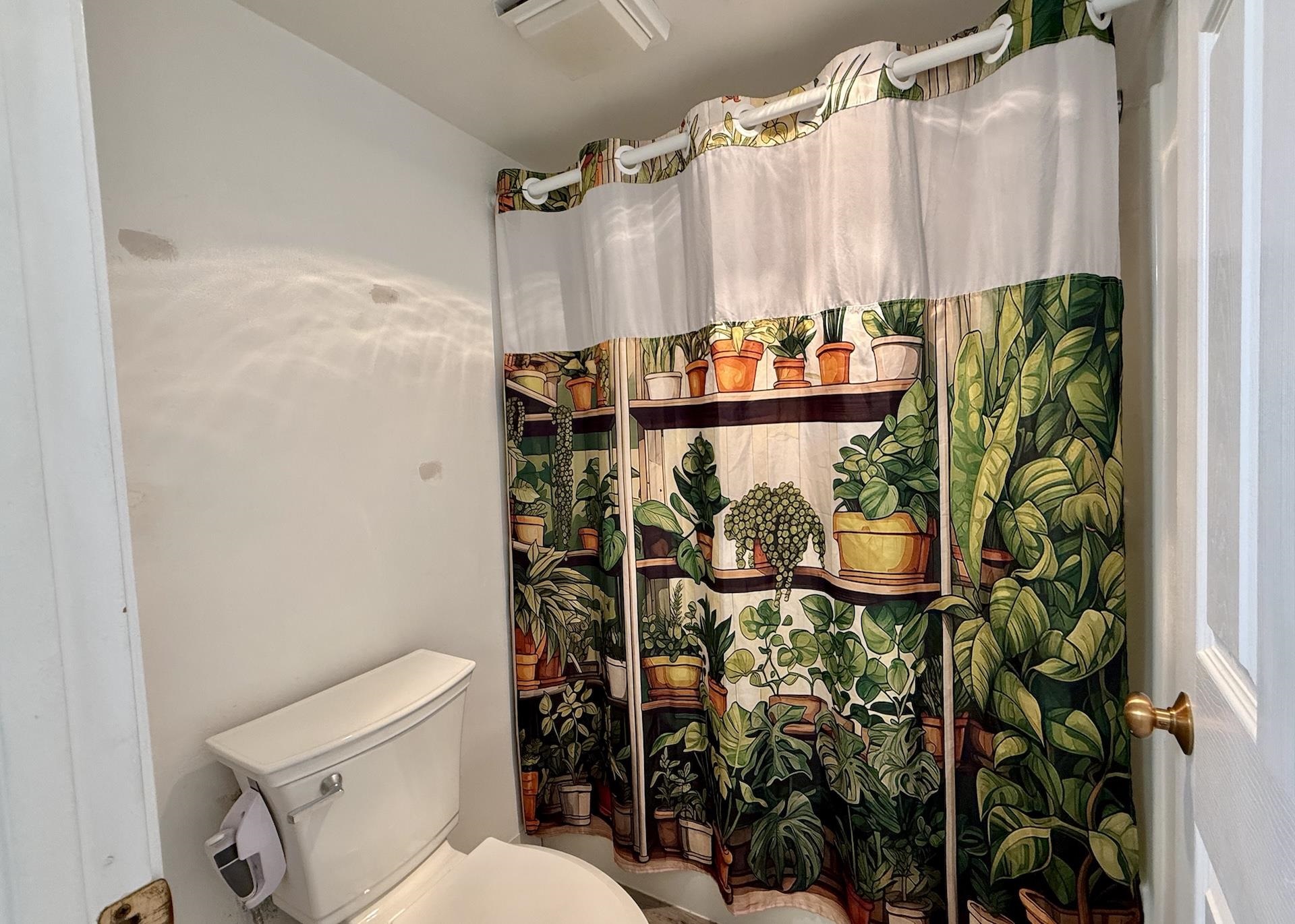515 D'Onofrio Drive 1