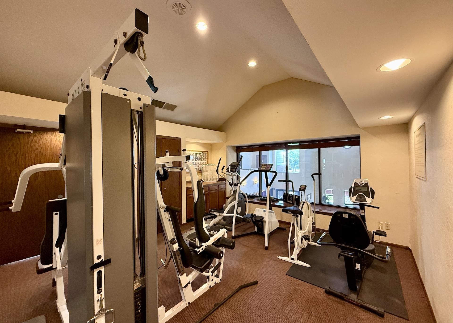 515 D'Onofrio Drive 1