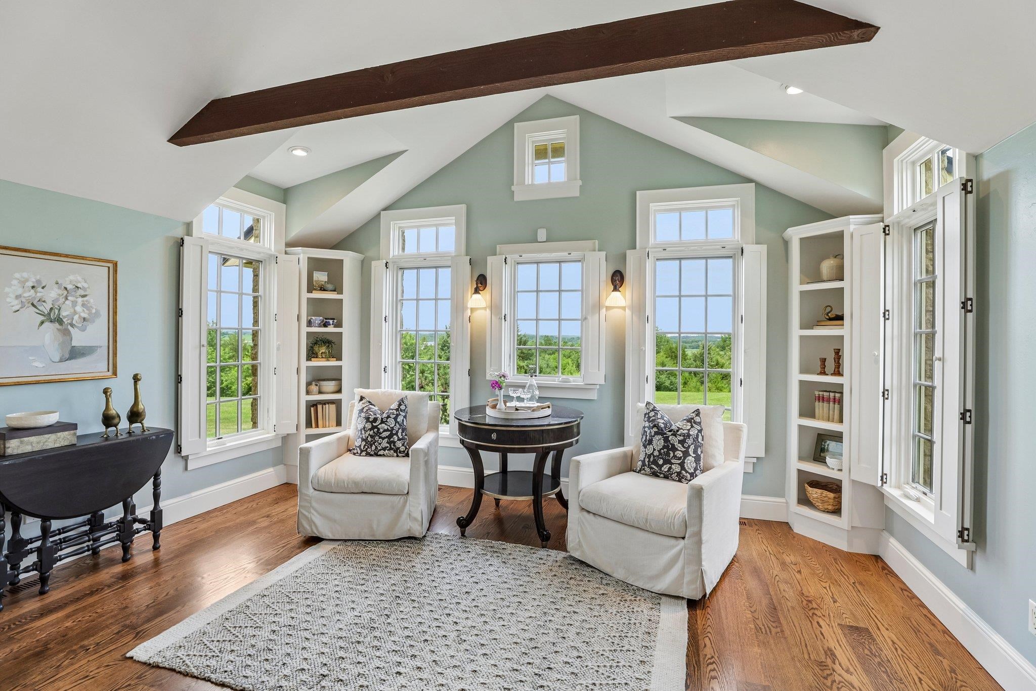 6837 Woodland Drive