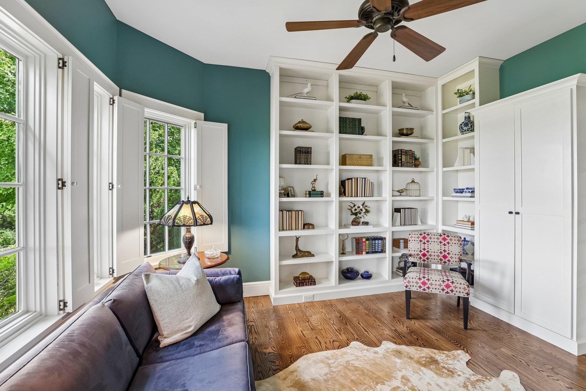 6837 Woodland Drive
