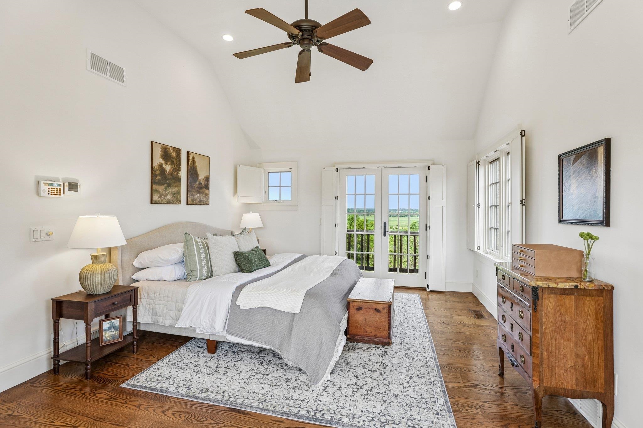 6837 Woodland Drive