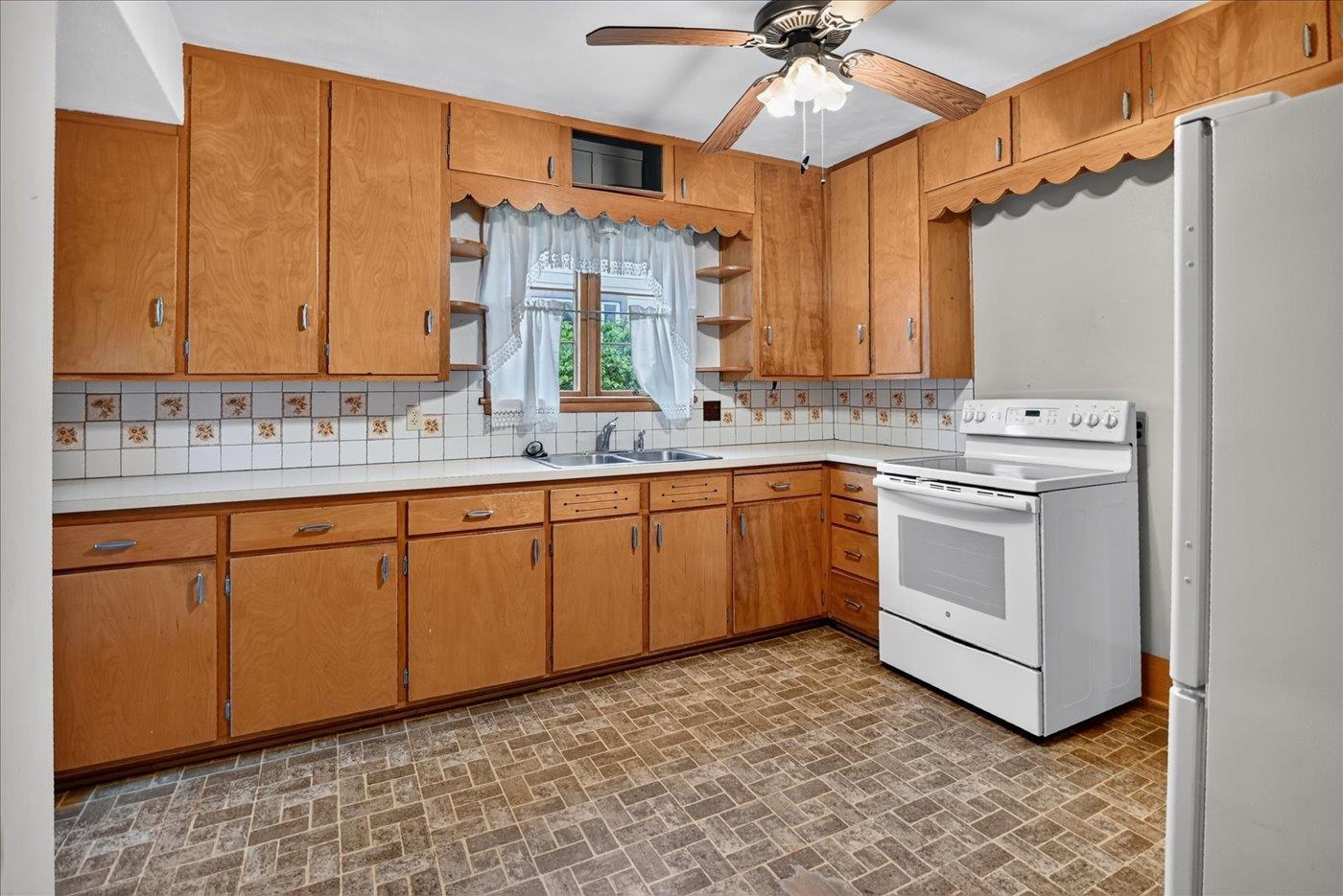 106 S 8th Street
