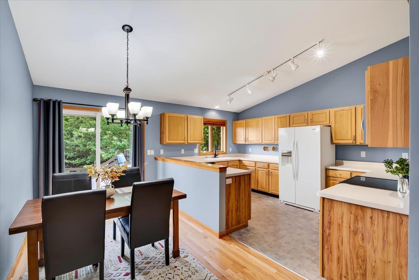 5117 Leanne Lane