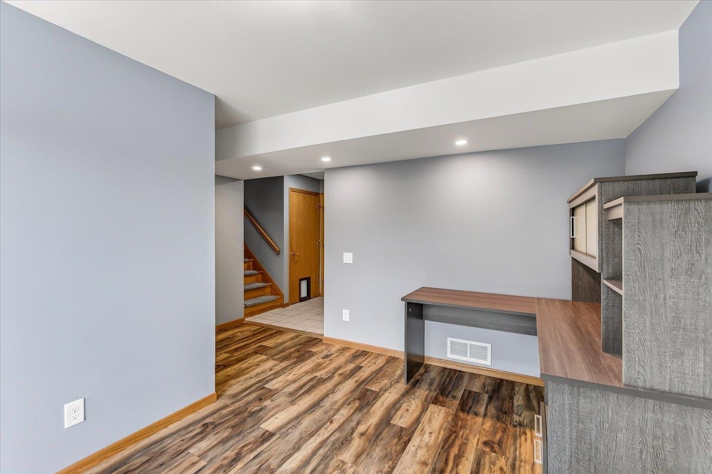 5117 Leanne Lane