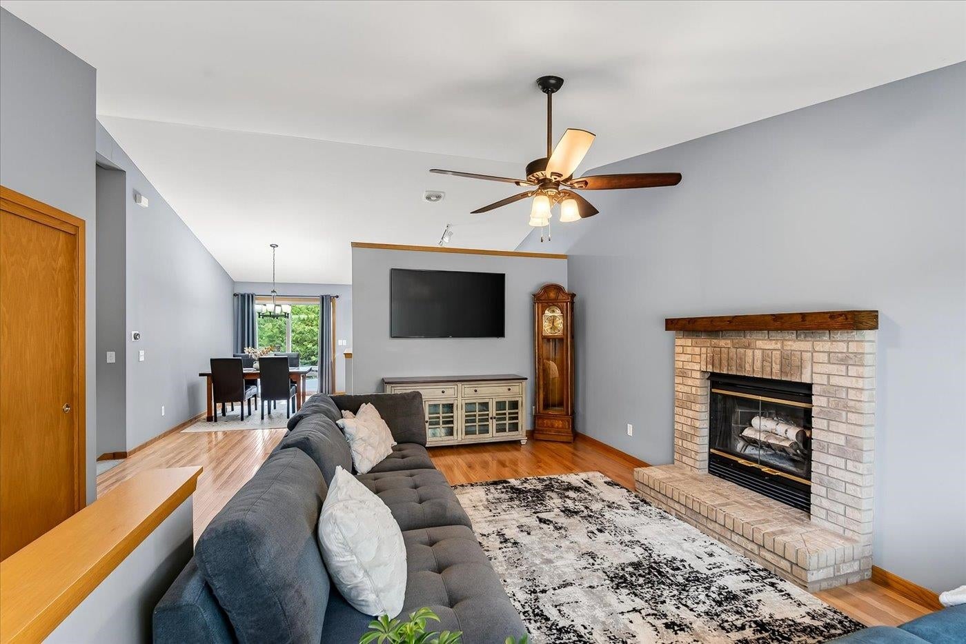 5117 Leanne Lane
