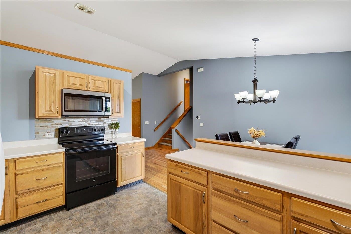 5117 Leanne Lane