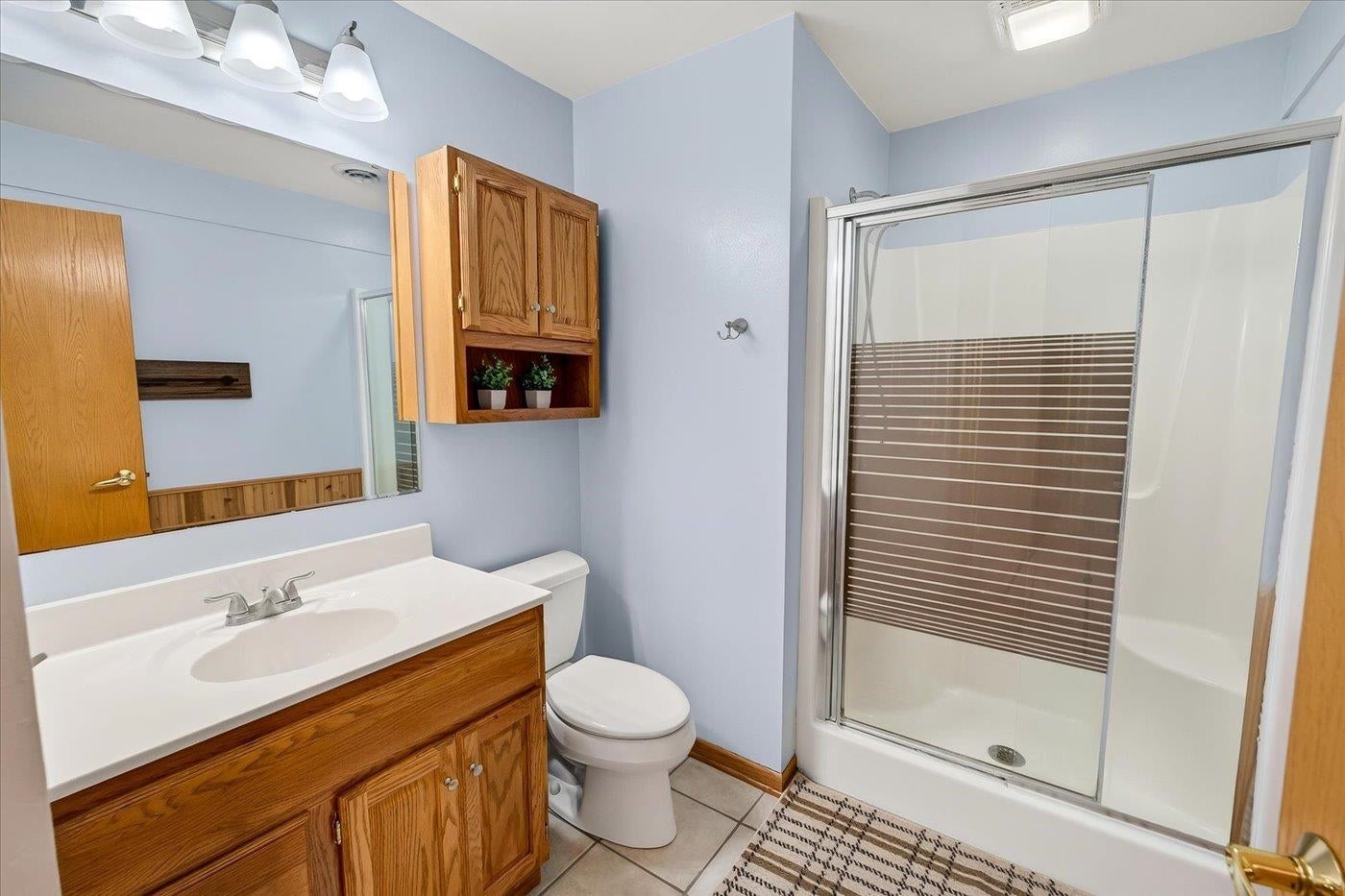 5117 Leanne Lane